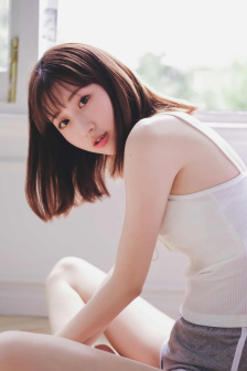 两女 一杯原版