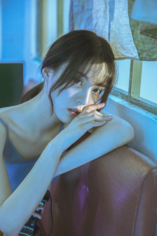 艳妇乳肉豪妇放荡ⅰ第一集